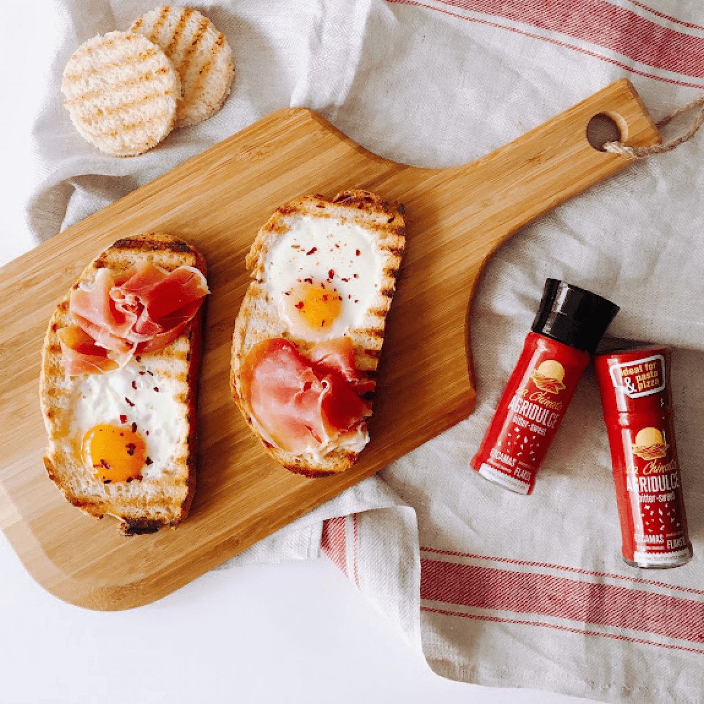 La Chinata Escamas Pimiento Ahumado Agriulce molinillo 1 x 24 gr - La Chinata - 8421401201278 - ExtraVirgen.Store