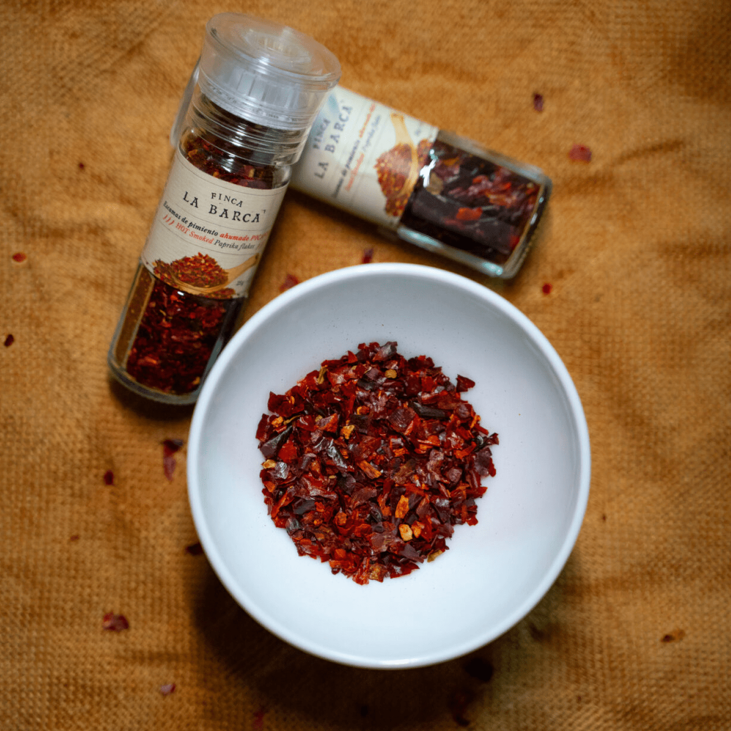 Finca la Barca Escamas Pimiento Ahumado Dulce molinillo 1 x 24 gr - Finca La Barca - 8421401202039 - ExtraVirgen.Store